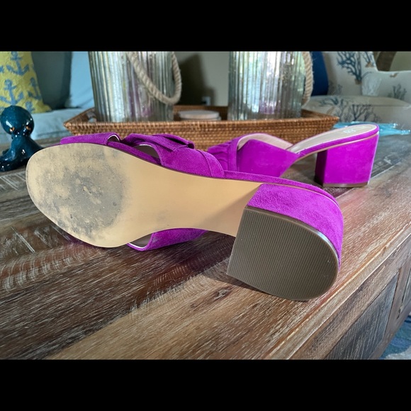 BP Suede Fuchsia Ruffled Block Sandals - Picture 4 of 5